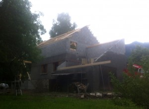 clelles-charpente-renovation-elevation-de-toiture-tuiles
